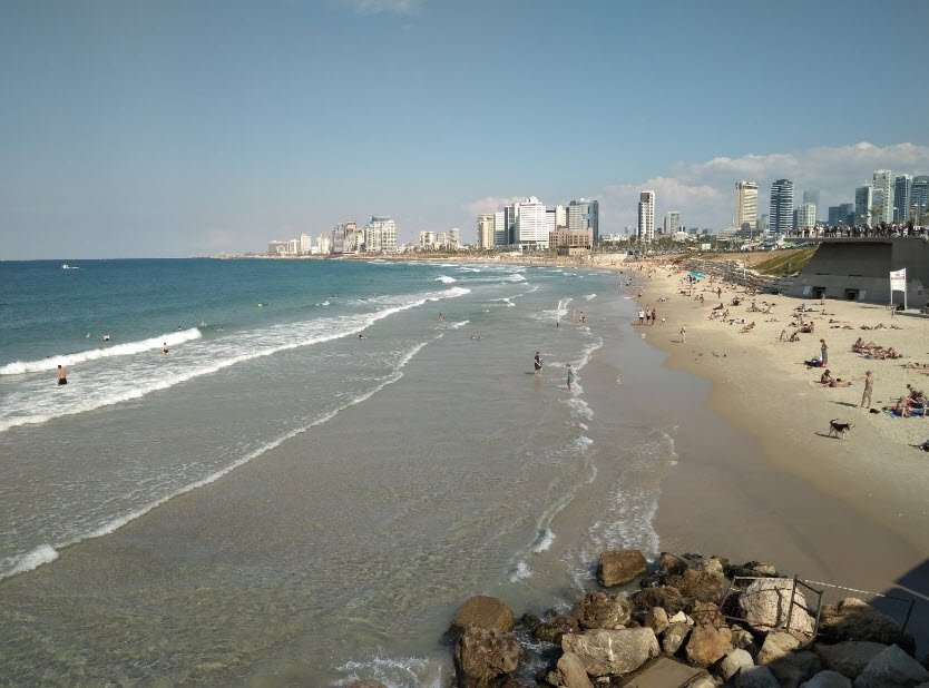 Charles Clore Beach, Israel